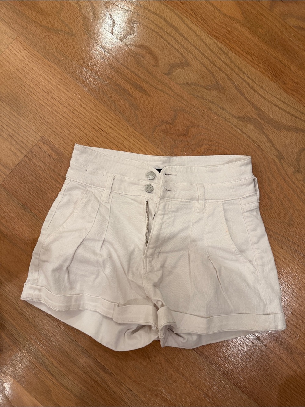 Veronica Beard Jaylen  White High-Rise Pleated Jean Shorts